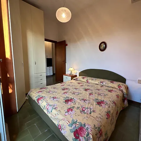 A Due Passi Dal Mare Tatil Evi *